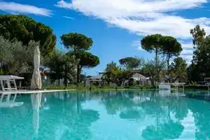 Hotel San Vincenzo, Поликоро
