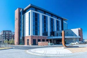 Hotel Indigo Columbus at Riverfront Place, Колумбус