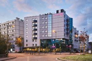 Moxy Annecy, Анси