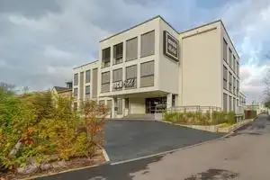 Vienna House Easy by Wyndham Bonn, Бонн