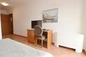 Hotel Meduza, Будва