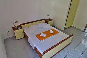 Apartments Srdan, Омис