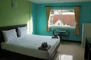 KK Guest House Patong Phuket, Патонг