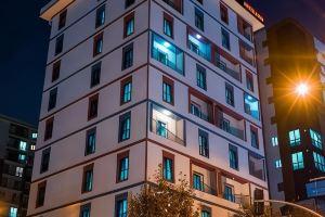 Mugwort Hotel & Spa, Эсеньюрт