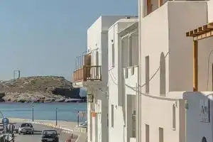 Almi of Naxos, Наксос