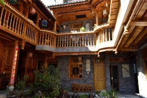 Отель «The Moonshine Inn of», Дали