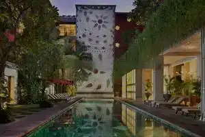 Amnaya Resort Kuta, Кута