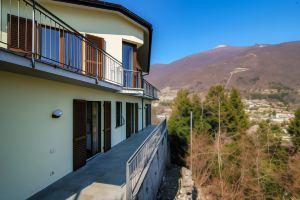 Argegno Wonderful View - by Myhomeincomo, Ардженьо