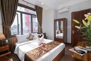 Jade Hotel, Хюэ