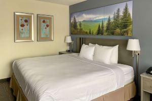 Clarion Pointe - Greensboro Coliseum Area, Гринсборо