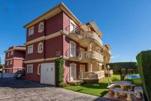 Apartamentos Madeira Casa Azahar, Алкосебре