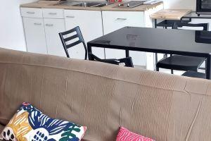 2 steps from the castle - apartment, По
