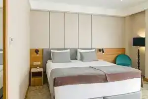 Dobrograd Grand, Доброград