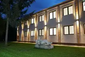 Hotel «Írisz», Ньиредьхаза
