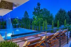 Selin Luxury Residences, Янина