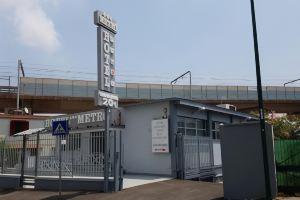 Hotel Metrò, Неаполь