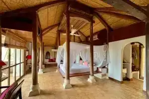 Villa Louise Hue Beach Boutique Hotel, Хюэ