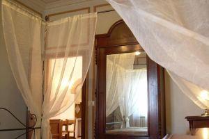 Charming House in the heart of Montepulciano, Монтепульчано