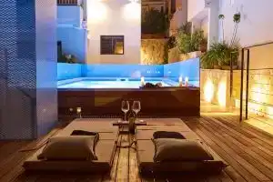 Апарт-отель «Corso Levante Luxury Suites», Петровац