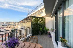 Luxury 80m2 Apartment with Balkony Downtown, Салоники