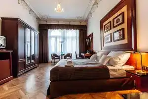 Hotel Golden Lamb, Карловы Вары