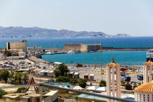 Heraklion Castle & Sea View Minimalistic Loft, Ираклион