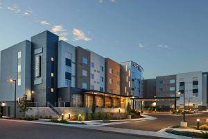 Courtyard Denver Aurora, Аврора