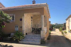Apartmani Stjepan, Новаля