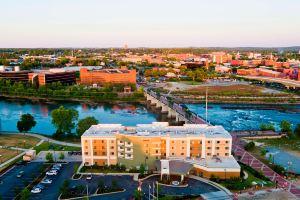 Courtyard Columbus Phenix City/Riverfront, Колумбус