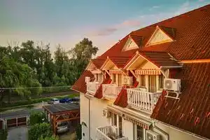 Отель «Tokajer Wellness Panzió», Кестхей