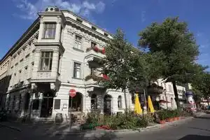 Hotel «am Luisenplatz», Потсдам