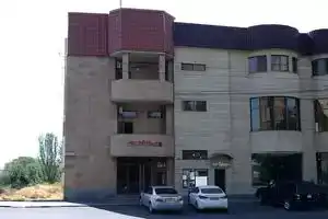Royal Plus Hotel, Ереван