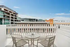 Thawalai Inn, Ката