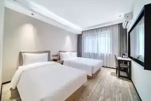 Yaning Hotel (Xihu Hubin Ding'an Road Subway Station), Ханчжоу