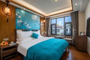 Lijiang Qinghe Snow Mountain Camping View Light Luxury Homestay, Лицзян