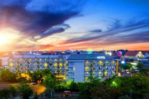 Harris Hotel Kuta Galleria - Bali, Кута