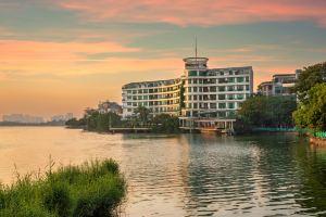 The Hanoi Club Hotel & Residences, Ханой