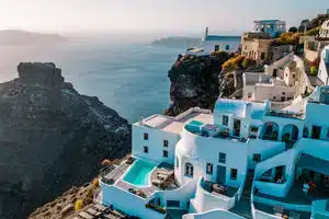 Eteoro Suites, Фиростефани