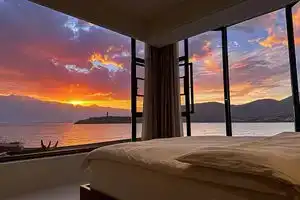 Dali Yunqi Riyueqing Homestay (Jinsuo Island Branch), Дали