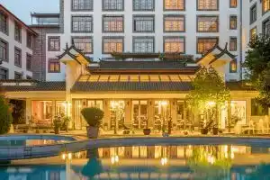 Lijiang International Hotel, Лицзян