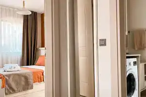 Katana Suites, Каш