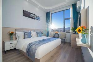 Longluohe Homestay (Lijiang Sanyi International Airport), Лицзян