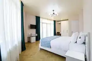Hotel & Restaurant Emerald Borjomi, Боржоми