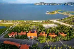 Tuan Chau Resort Ha Long, Халонг