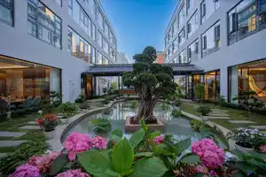 Dali Huayu Hotel, Дали