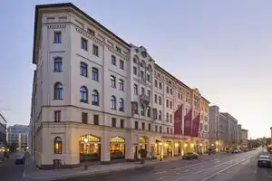 Vier Jahreszeiten Kempinski München, Мюнхен