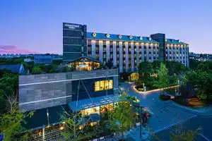 DoubleTree by Hilton Shanghai Hongqiao, Шанхай