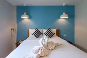 Tiya House Rooms & Cafe, Краби