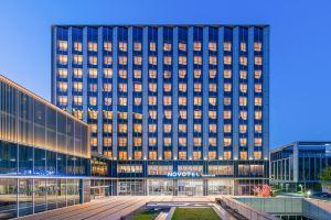 Novotel Shanghai Baoshan Jiusi, Шанхай