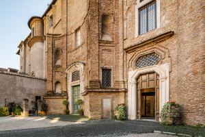 Отель «Donna Camilla Savelli - VRetreats», Рим